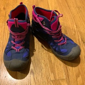 Merrell Capra waterproof hiking shoes sz 4
